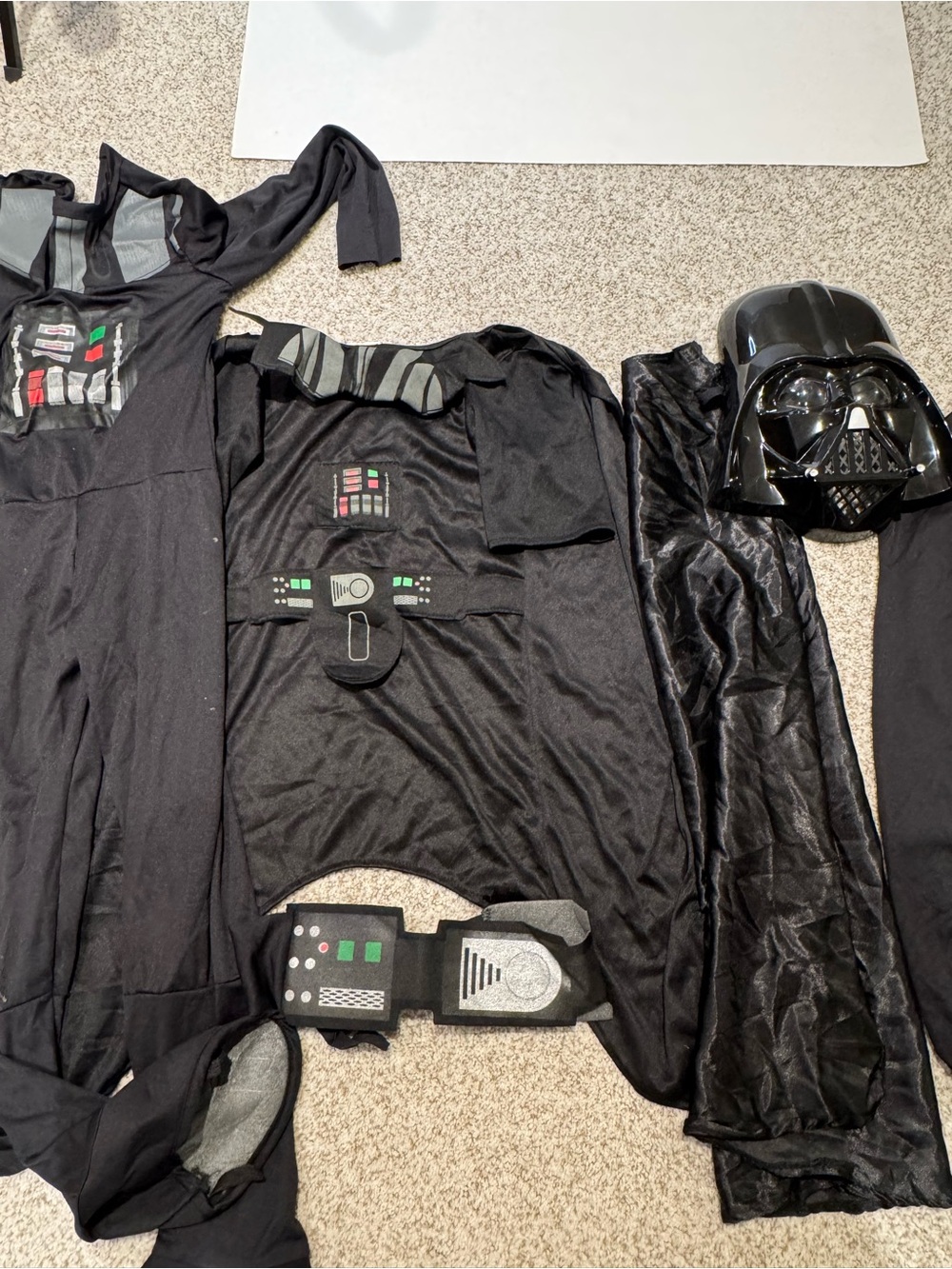 Star Wars Darth Vader Halloween Costume Set with Mask - Size Large - Picture 4 of 10